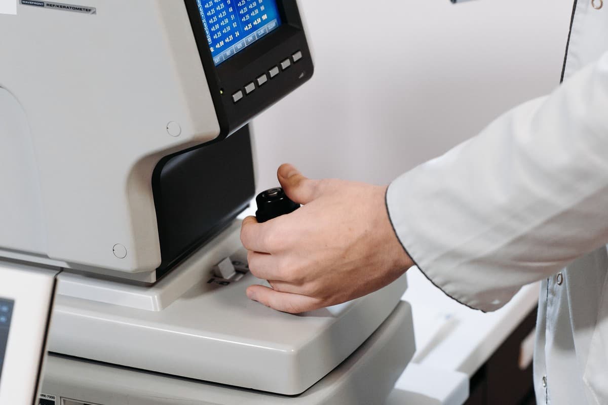A device used for an eye assessment